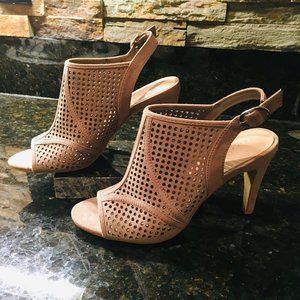 Kelly & Katie Berillan Peep Toes, Taupe, 7